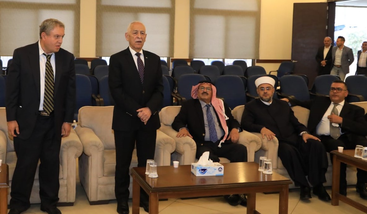 مندوبا عن الملك وولي العهد...العيسوي يعزي آل الصيفي وشعبان والنجار...صور