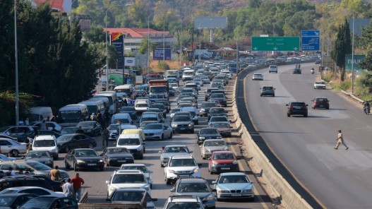 بريطانيا ترسل قوات إلى قبرص لمساعدة مواطنيها على مغادرة لبنان