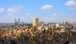 طقس حار نسبيًا اليوم وانخفاض الحرارة الثلاثاء