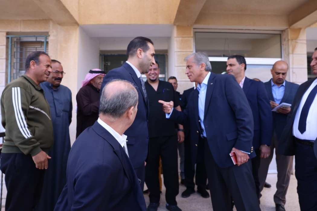 رئيس الوزراء يتفقد مركز صحي الشامل في منطقة رحاب بالمفرق