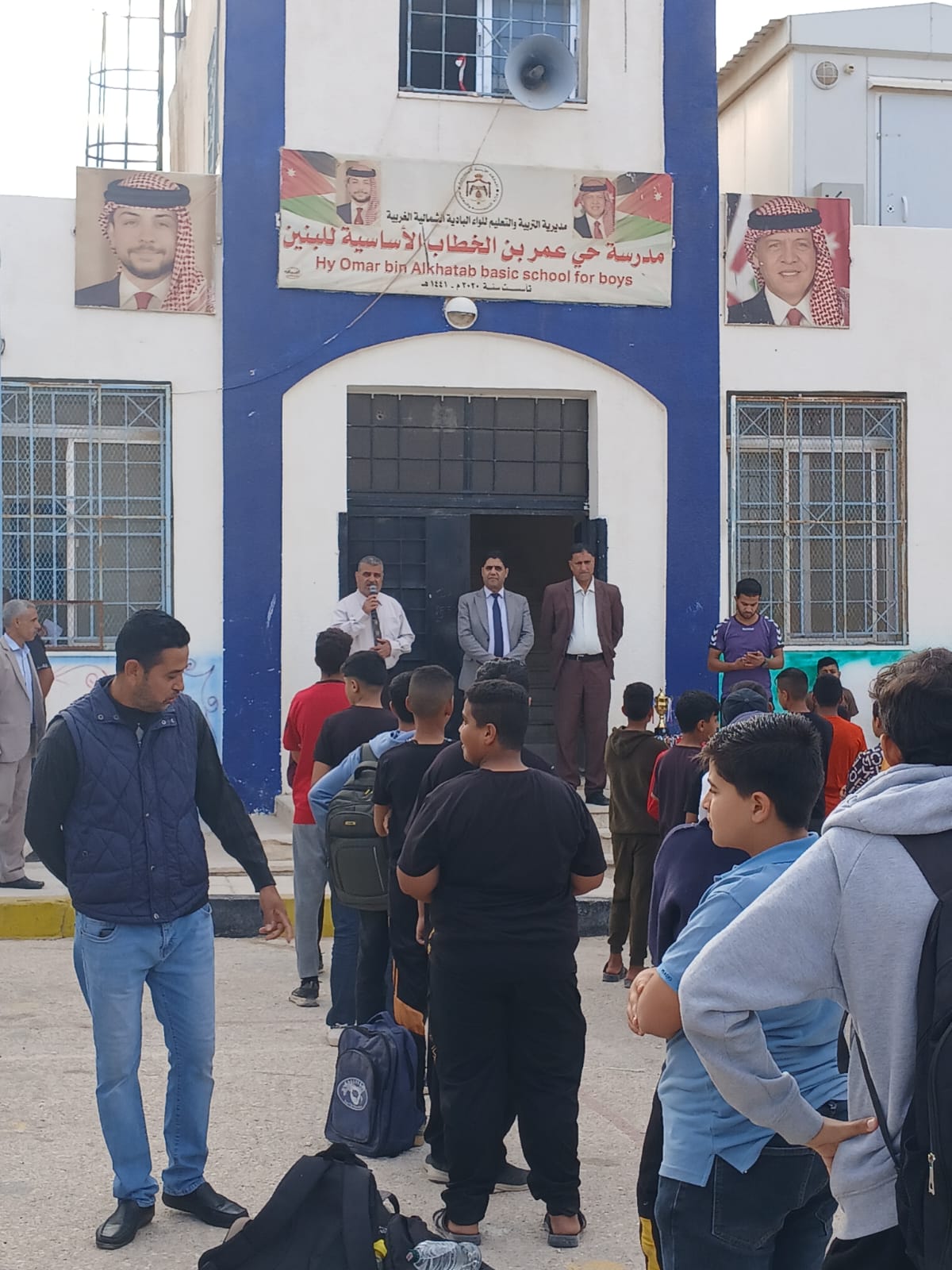 الشرفات يواصل زيارته للميدان التربوي في مدارس لواء البادية الشمالية الغربية