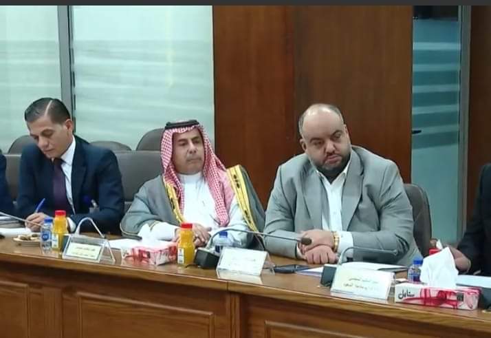 لقاء هام يجمع وزير الشؤون السياسية والبرلمانية عبد المنعم العودات مع قيادات سياسية ونواب في مبنى الوزارة