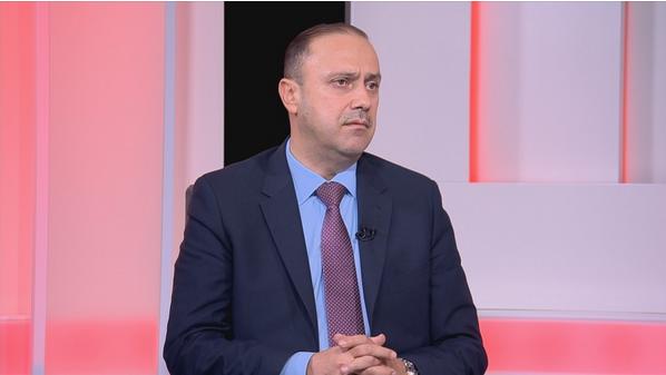 وزير الاتصال الحكومي ينعى قعوار والعمد