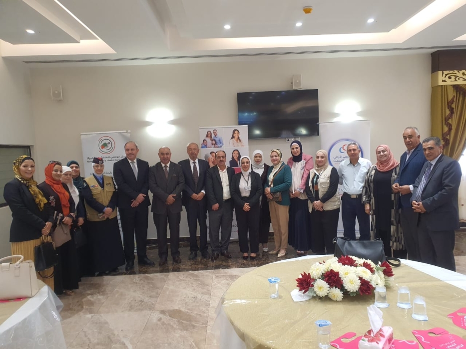 المتقاعدين العسكريين تنظم يوماً طبياً للمتقاعدات في البلقاء...صور