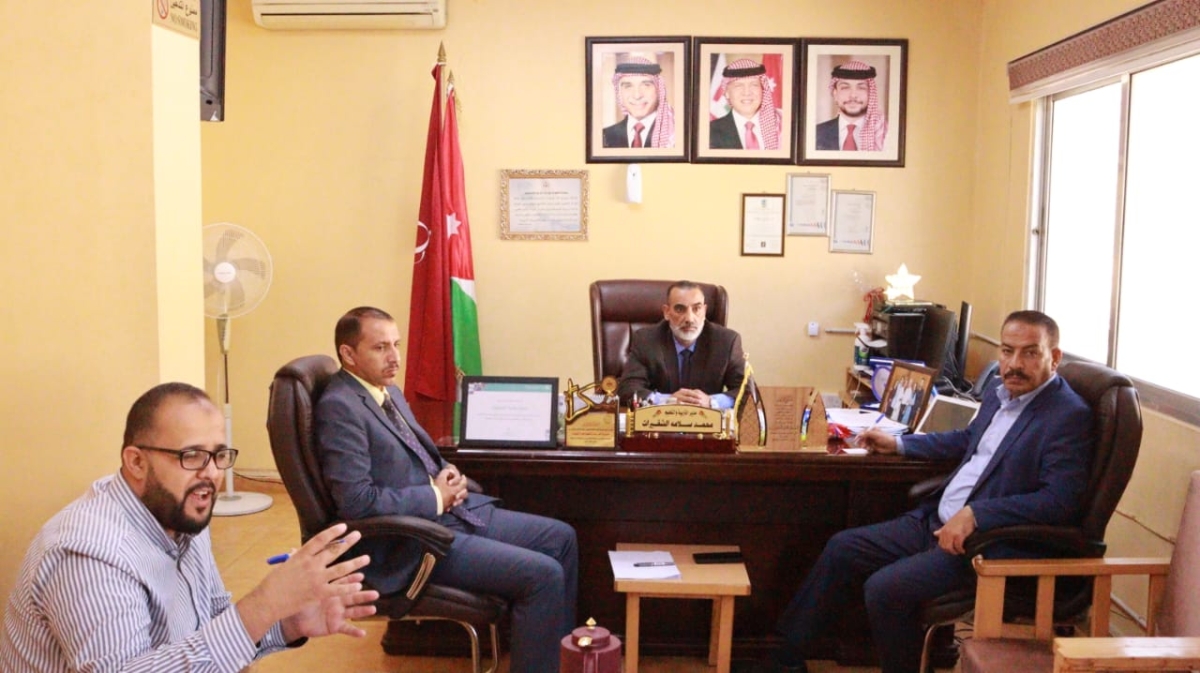 الشقيرات يجتمع بضباط ارتباط النوع الاجتماعي