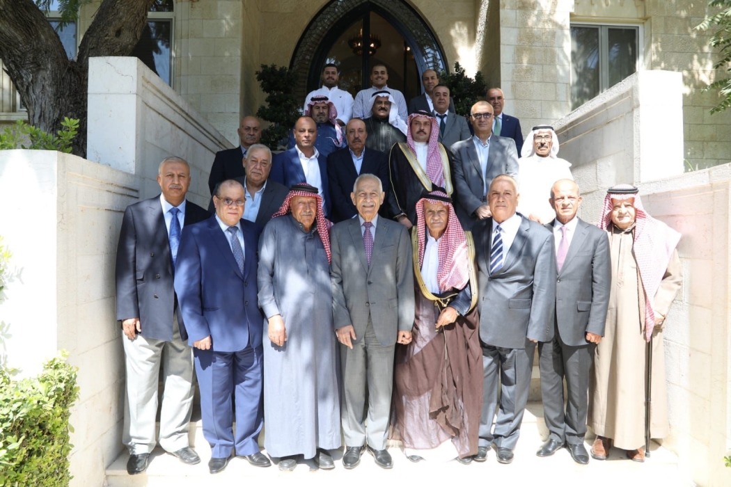 أبناء عشيرة أبو زيد يجددون الولاء والانتماء لجلالة الملك وولي عهده