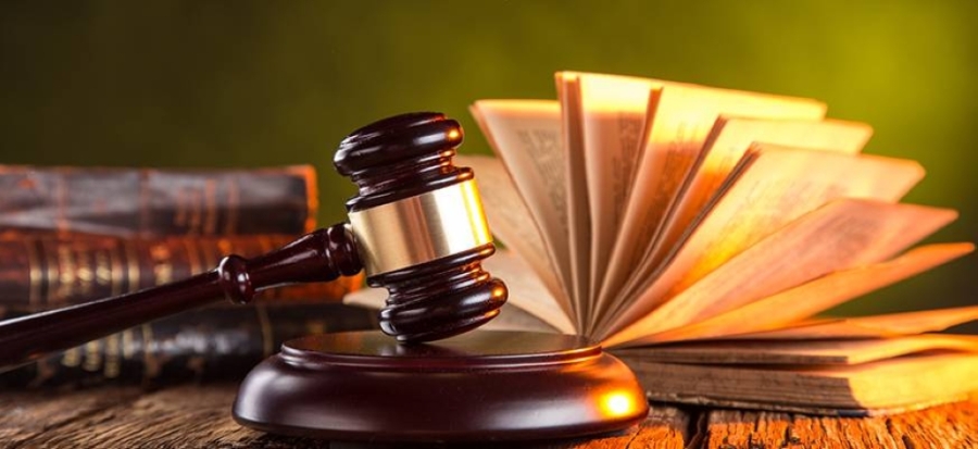 السجن ثلاث سنوات لشاب هدد عشيقته بفيديوهات فاضحة لمنع خطوبتها من شخص آخر