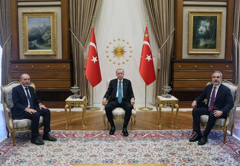 FM conveys Kings message to Turkish President