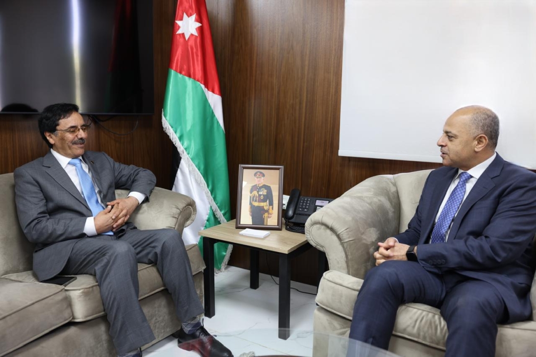 Public Sector Minister#44; ARADO DG discuss cooperation