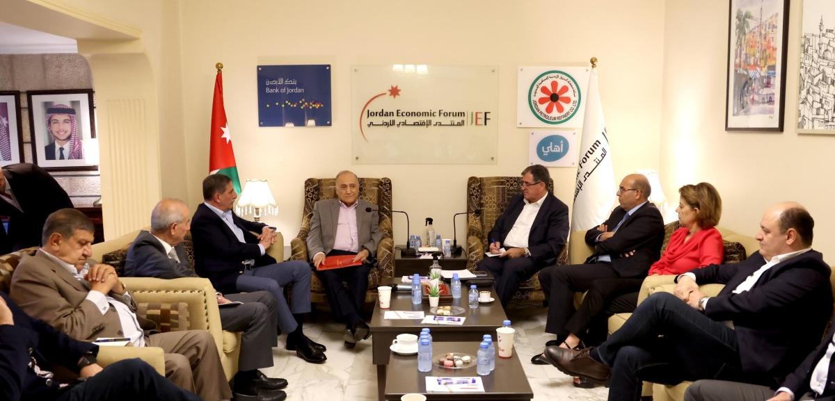 العناني يؤكد اهمية استغلال الفرص لتحقيق نمو اقتصادي مستدام بالأردن