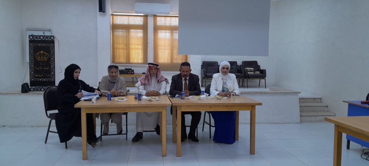 تربية الموقر تعقد اجتماعا لمجلس التطوير التربوي