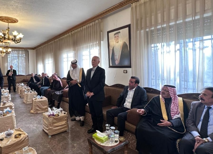 مندوبا عن الملك وولي العهد.... العيسوي يعزي العميان والشوابكة*