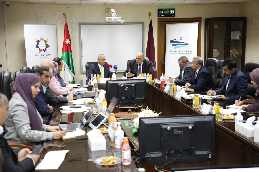 أبو صعيليك: الحكومة ملتزمة بدعم دور هيئة الخدمة في التحديث الإداري