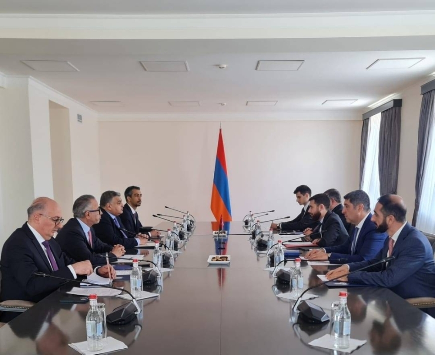 أمين عام الخارجية يلتقي نائب وزير خارجية أرمينيا