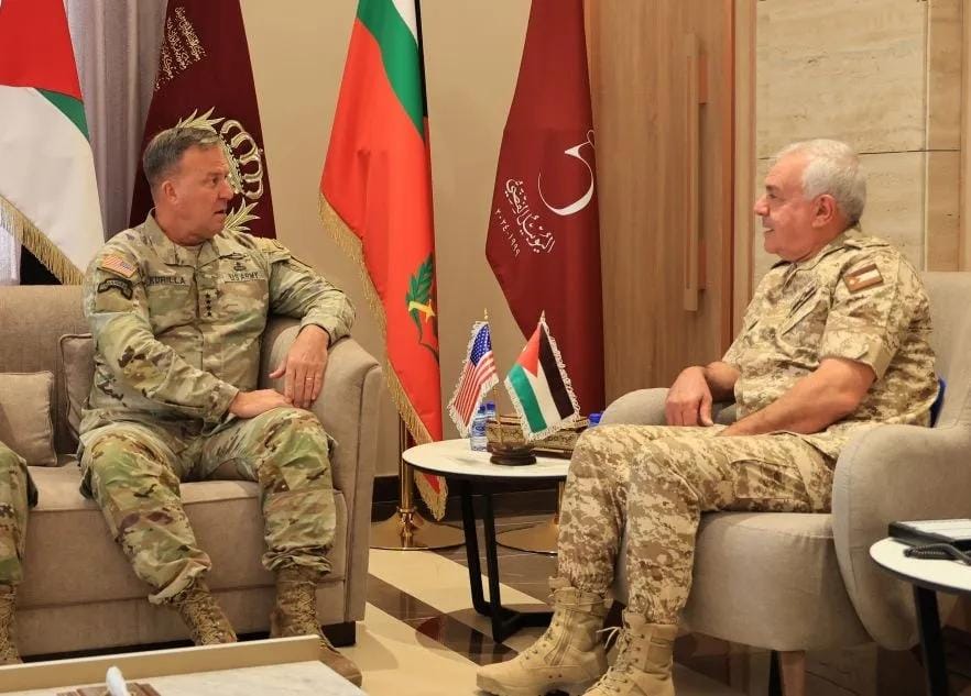 الحنيطي يستقبل وفداً عسكرياً امريكياً