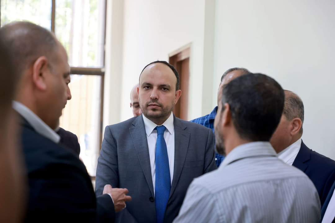 الشديفات يوعز بتغيير أرضية ملعب الحسن