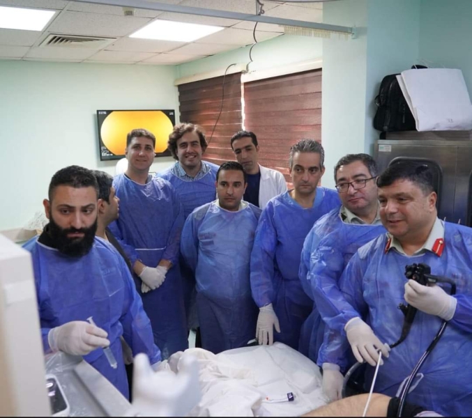 الخدمات الطبية تُدخل تقنية التنظير بالبالون المزدوج لعلاج أمراض الأمعاء