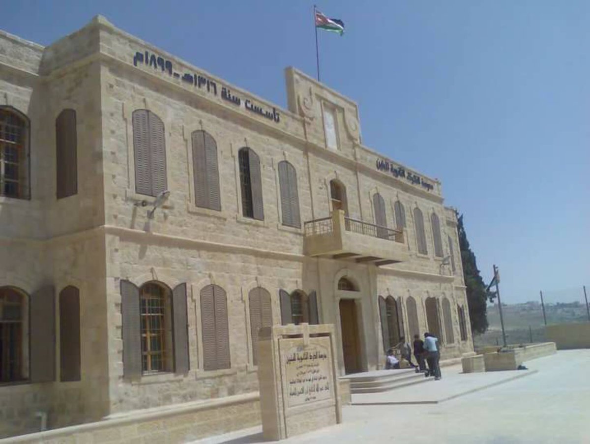 ابتعاث 4000 معلم وإنشاء 8 مدارس ضمن البرنامج التنفيذي لرؤية التحديث الاقتصادي