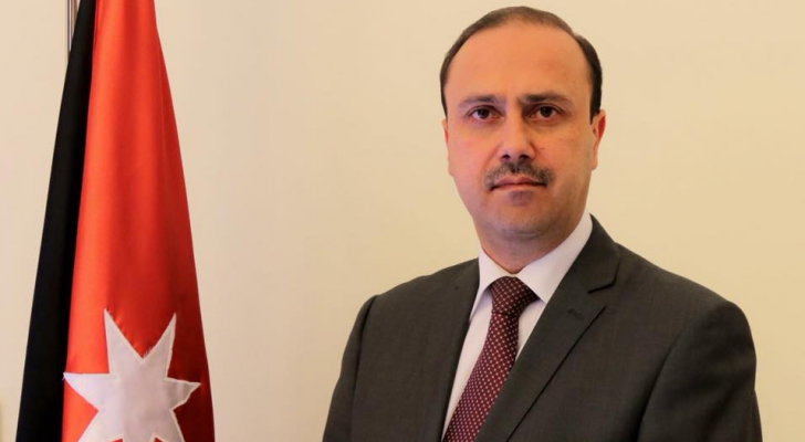 مؤتمرا صحفيا لوزراء الاتصال الحكومي والشؤون الاقتصادية والصحة في إربد