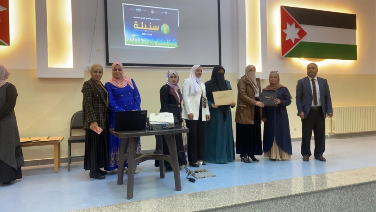 تربية الموقر تكرم المدارس الفائزة والمشاركة في سنبلة...صور