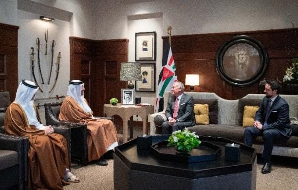 King receives Qatar PM