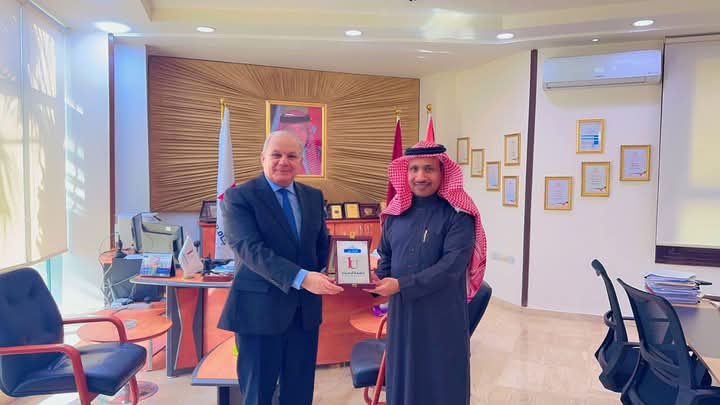 القائم بأعمال الملحقية الثقافية السعودية في الأردن يزور جامعة الإسراء ويؤكد دعم الطلبة السعوديين