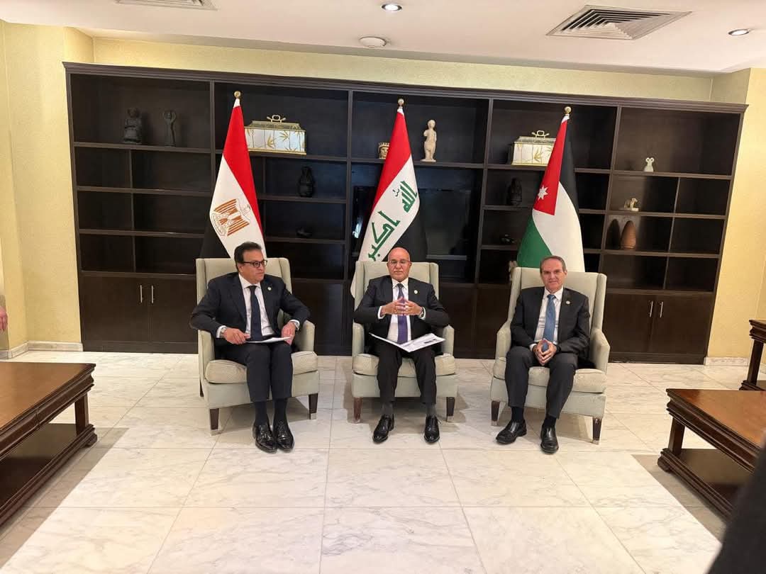 وزير الصحة يشارك في اجتماع مجلس وزراء الصحة العرب في بغداد ويجري عدة لقاءات جانبية.