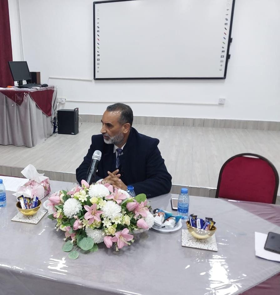 الشقيرات يجتمع بمراقبي امتحان الثانوية العامة