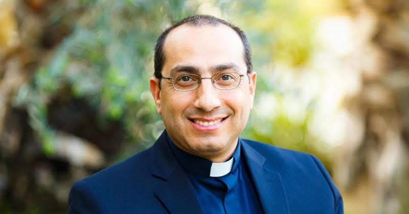 البابا يعيّن الأب إياد الطوال أسقفًا مساعدًا ونائبًا بطريركيًا للاتين في الأردن