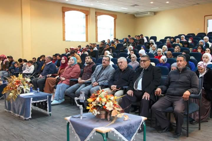 الخطيب يرعى  فعالية طلابية الدور الأردني في دعم الأشقاء في غزة  بكلية معان ...صور