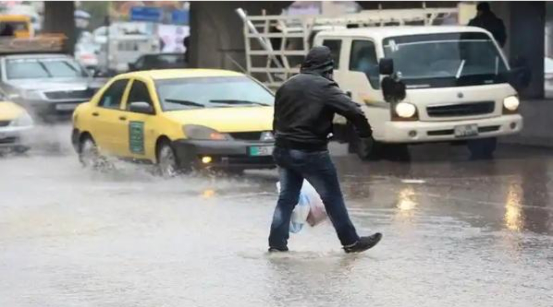 بعد انتظار .. أمطار الخير تعم المملكة وتفرح الأردنيين
