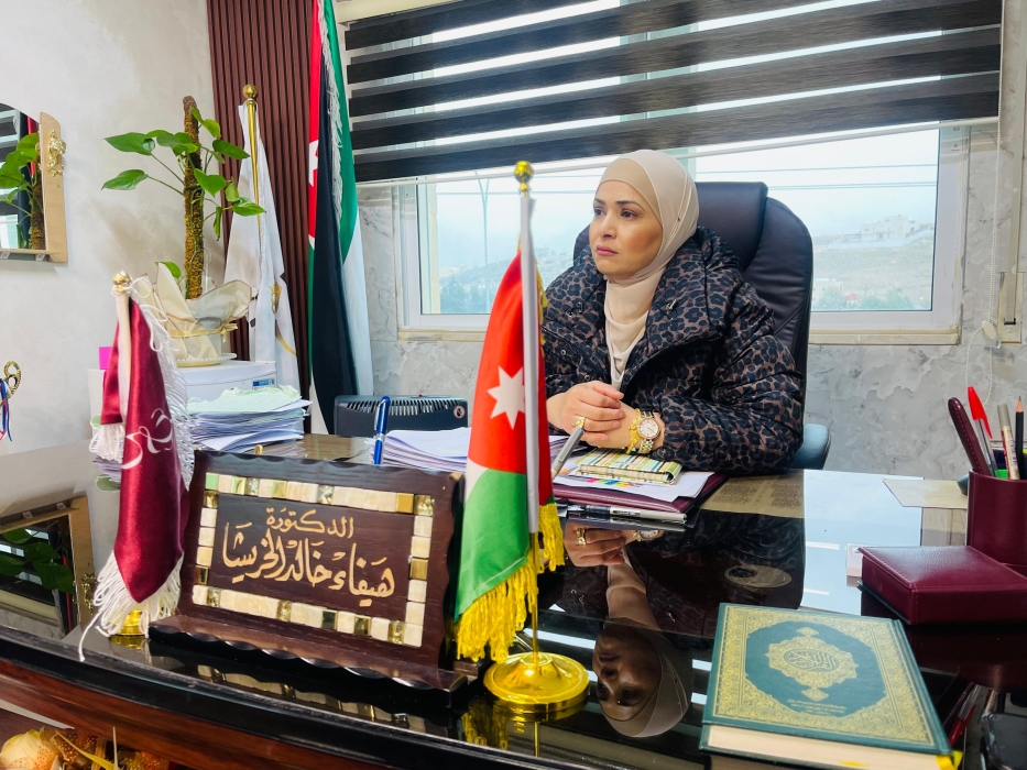 الخريشا تترأس اجتماع لجنة تطوير التعليم المهني في المديرية.