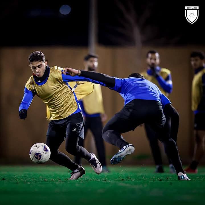 النشامى يبدأ تدريباته تأهباً لمواجهتي فلسطين وكوريا الجنوبية بتصفيات كأس العالم