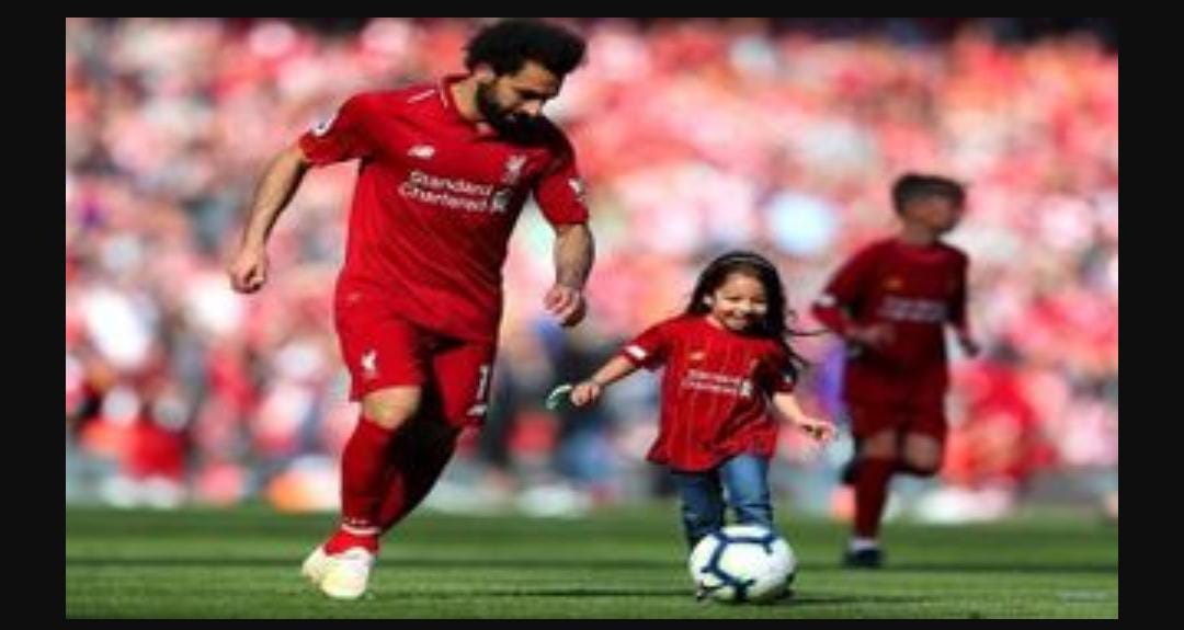 ابنة للاعب المصري محمد صلاح مهددة بالحبس.. ما القصة؟
