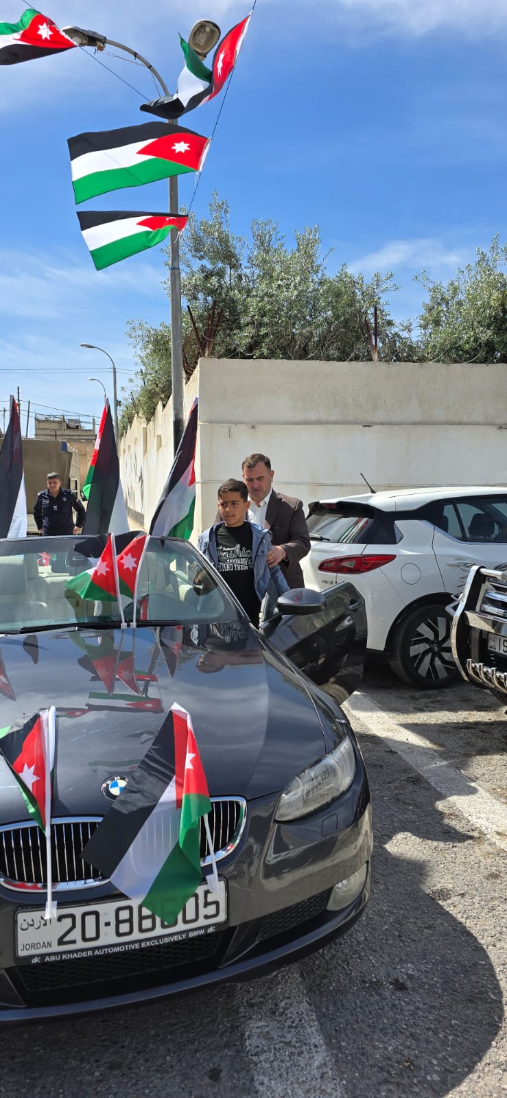 الحوري يشارك في احتفالات اربد  بمناسبة يوم العلم الاردني