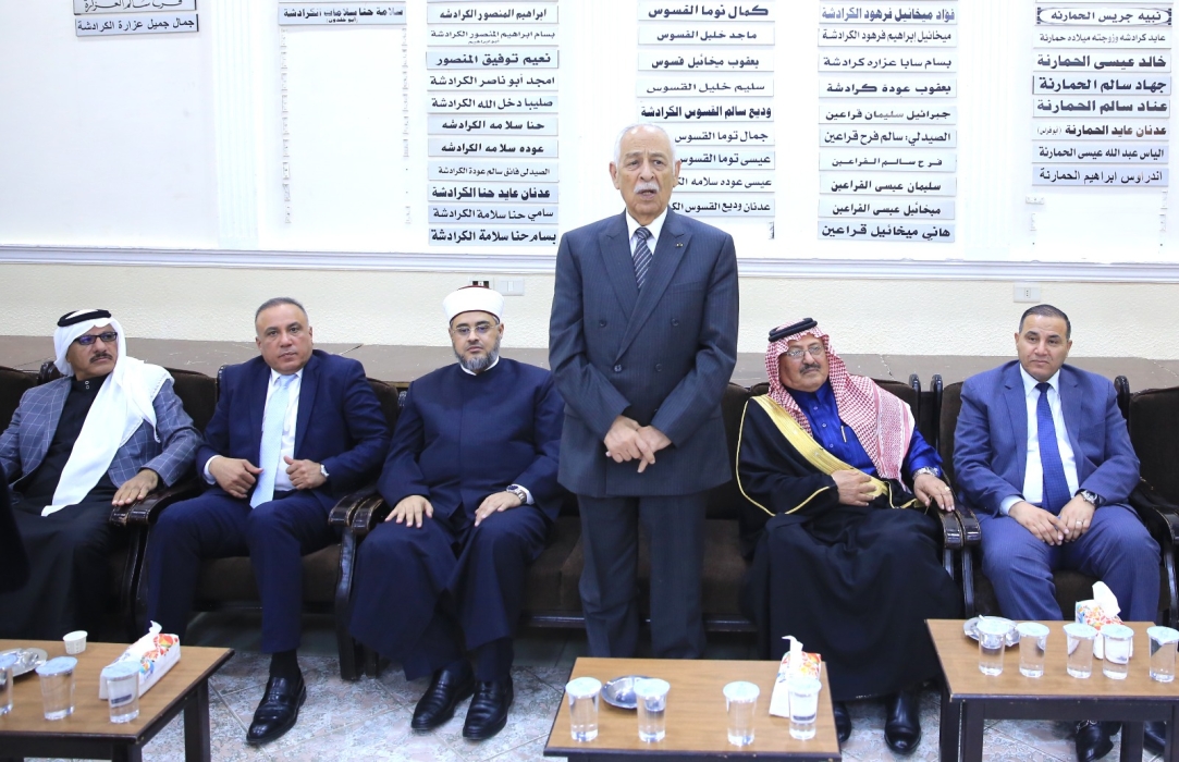 مندوبا عن الملك وولي العهد.. العيسوي يعزي عشائر السواعير والأزايدة والشديفات والأرتيمة...صور