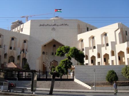 426 عقوبة بديلة عن الحبس في 3 أشهر