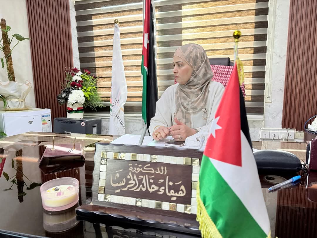 الخريشا تلتقي فريق تطوير المديرية ...صور