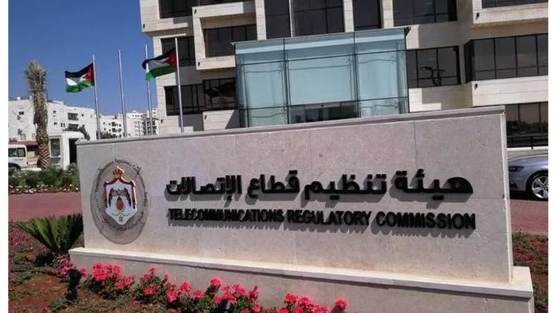 “تنظيم الاتصالات”: خدمات توصيل الطعام والبضائع تحتاج إلى ترخيص