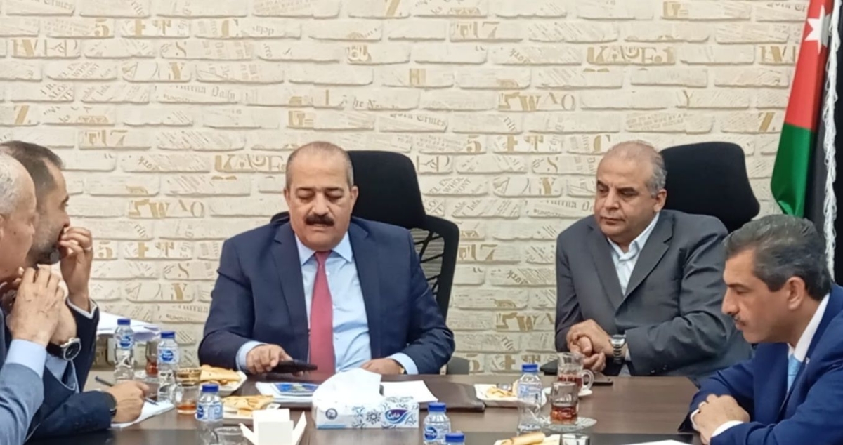 المحافظ العتوم يترأس اجتماع تنسيقي في مياه اليرموك لإيجاد الحلول اللازمة للتزويد المائي في محافظات الشمال