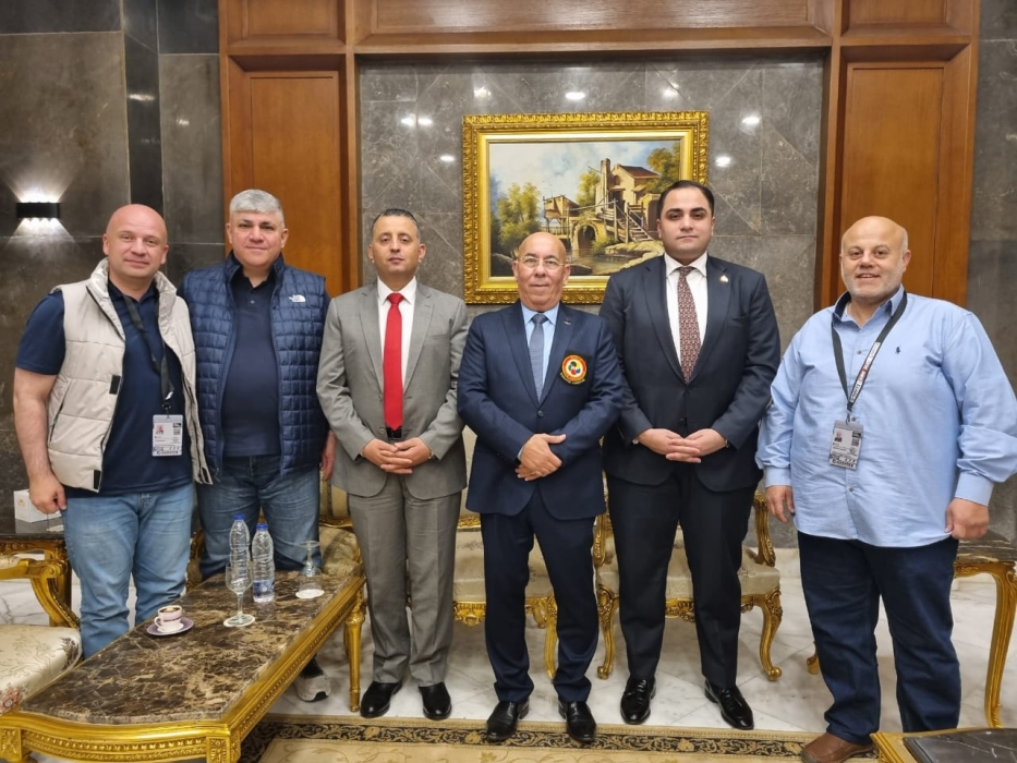 السفارة الأردنية في القاهرة تلتقي ببعثة المنتخب الوطني للكراتيه..