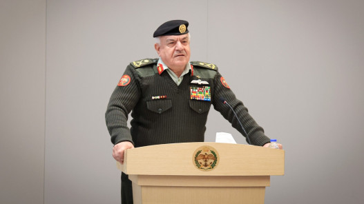 اللواء الحنيطي يلتقي مع وزير الدفاع السوري في دمشق