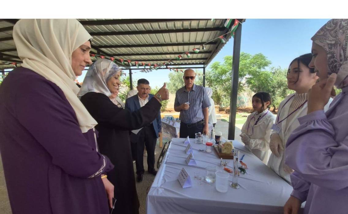 نحو جيل باحث ومبدع... يوم علمي ملهم في مدرسة يبلا الأساسية للبنات برعاية البخيت