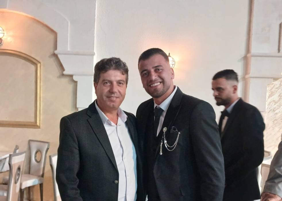 ألف مبارك.. الإعلامي علي عبيدات يدخل القفص الذهبي