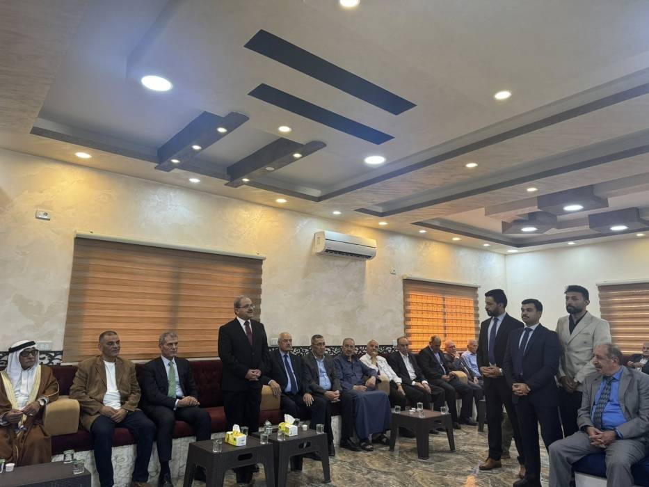 عبيدات يترأس جاهة كريمة لطلب يد الآنسة ساجدة العناقرة للشاب أنس عبيدات .. صور