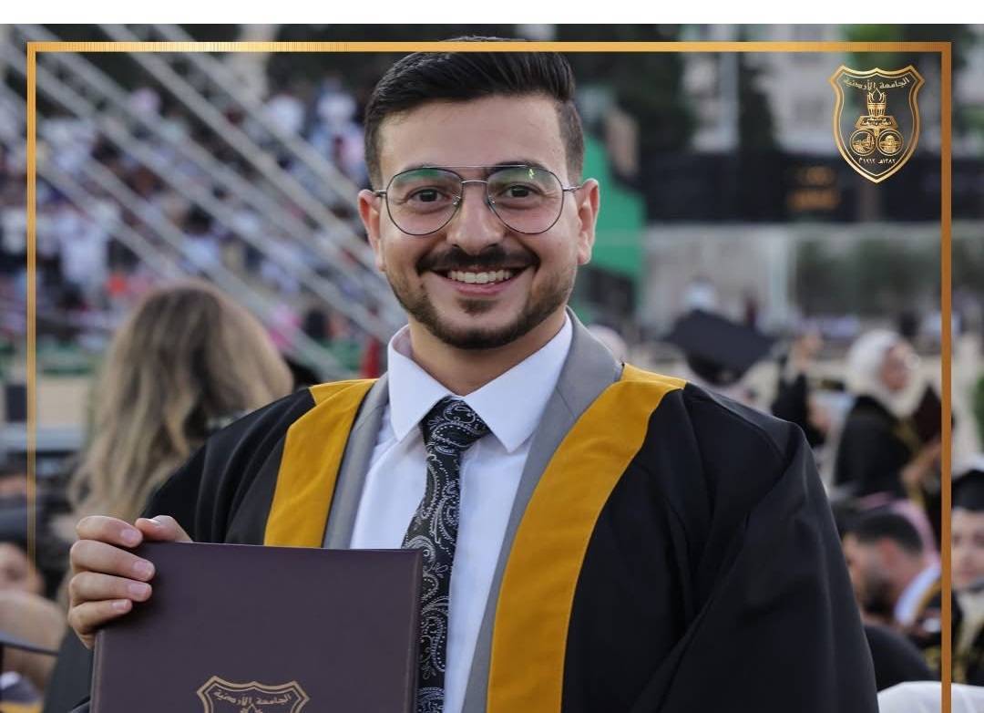 نيروز الإخبارية تبارك للشاب أمير نجم الدين أبو شكر تخرجه من الجامعة الأردنية