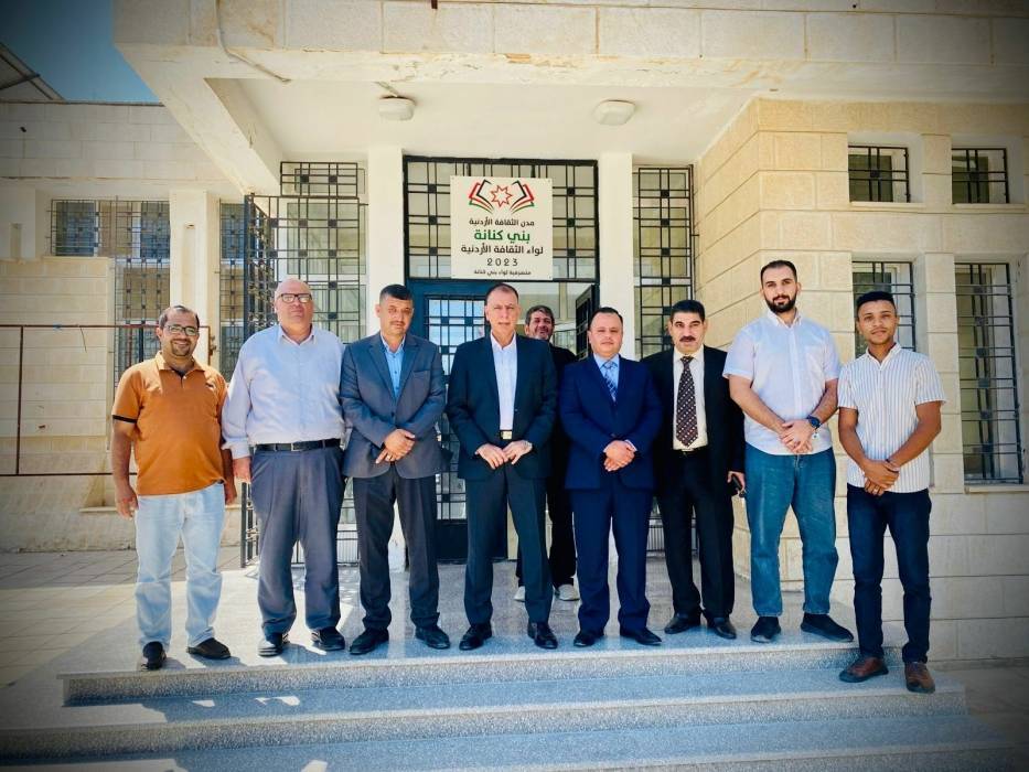 وزير الداخلية يجري زيارة تفقدية إلى متصرفية لواء بني كنانة