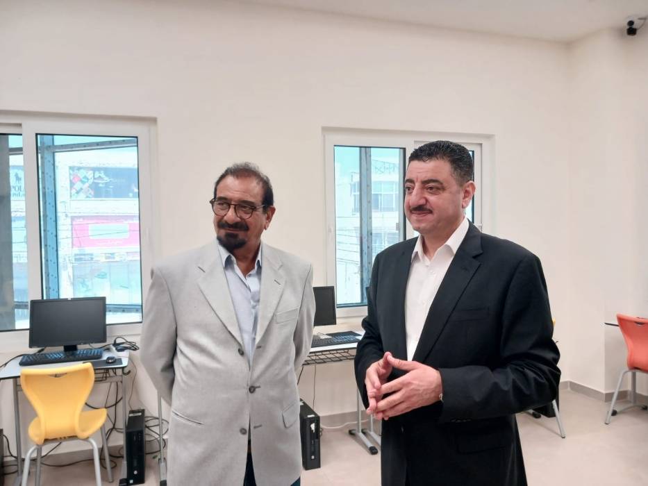 غرفة صناعة اربد تكرم المخرج والفنان شايش النعيمي