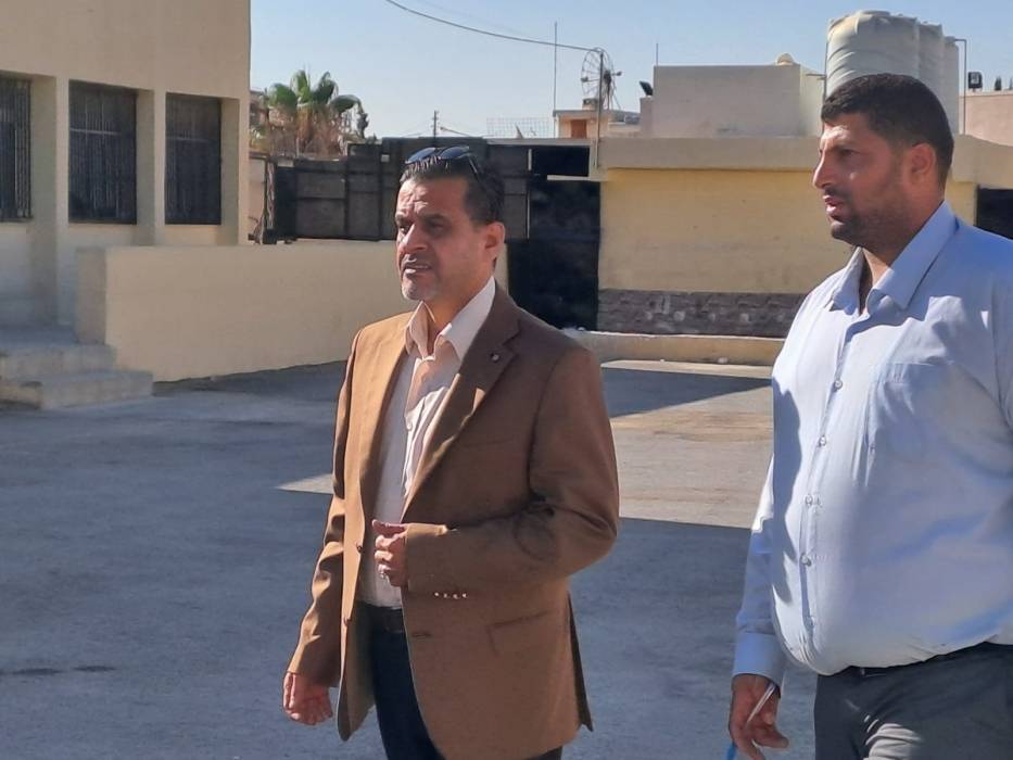 الزيود يتفقد مدرسة أبوعلندا الأساسية للبنين