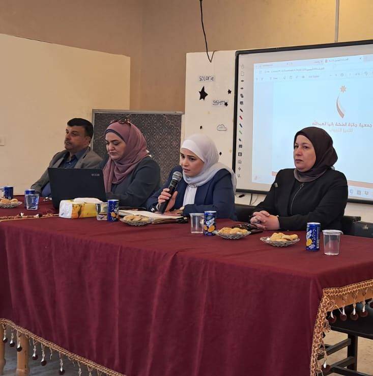 الخريشا تترأس اجتماعا تنسيقيا لمديري ومديرات مدارس مديرية لواء ناعور.